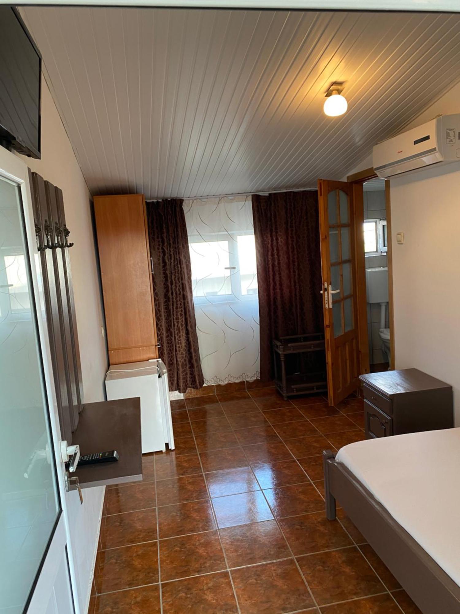 Casa Ciobi Hotel 2 Mai Ruang foto